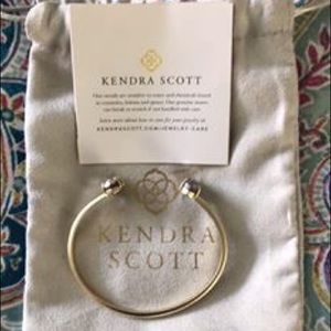 Kendra Scott bracelet
